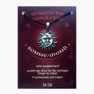 Anhänger Sonne – Magische Amulette aus Zinn auf großer Karte mit Infoheft