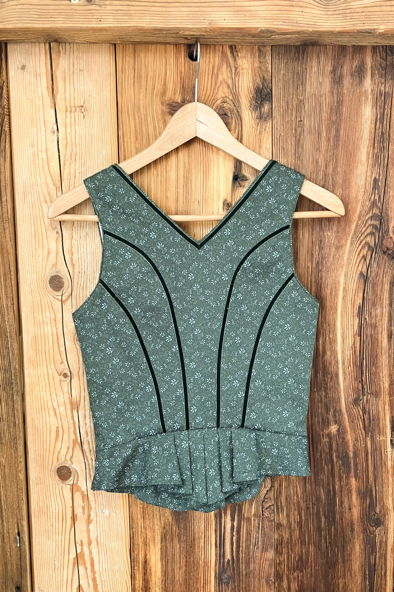 Mieder “Höflein” – Bild 5