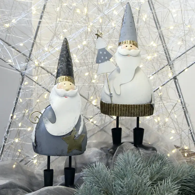 Weihnachtsdeko Weihnachtsmann Figur Metall mit Baum Höhe 29 cm – Bild 3