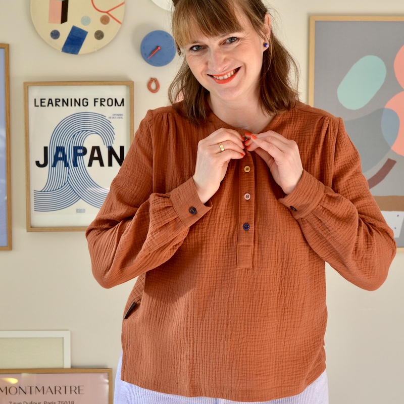 Bluse aus Musselin, Farbe toffee