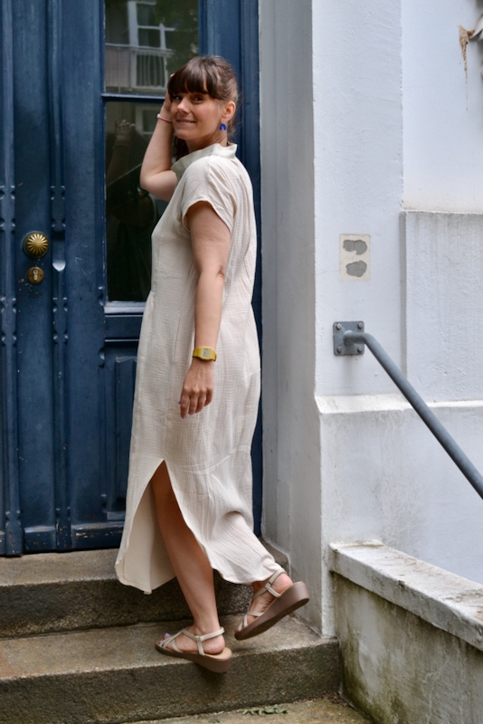 HEMDKLEID – Bio-Baumwoll-Gauze, Farbe Beige – Bild 2