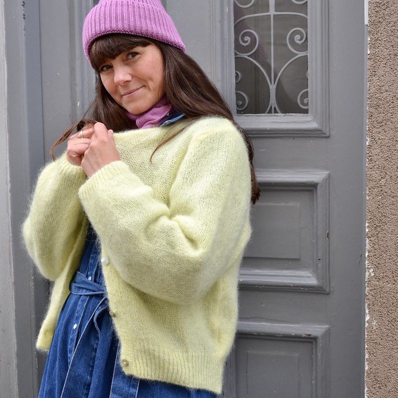 MIKA Mütze strong orange / dark purple / light lavender – Bild 4