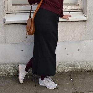 Strickrock aus LENZING™ ECOVERO™ Viskose, Farbe schwarz