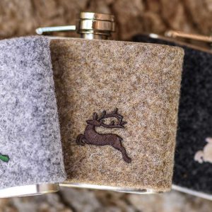 Flachmann Edelstahl / Wollfilz Hirsch 150ml, div. Farben