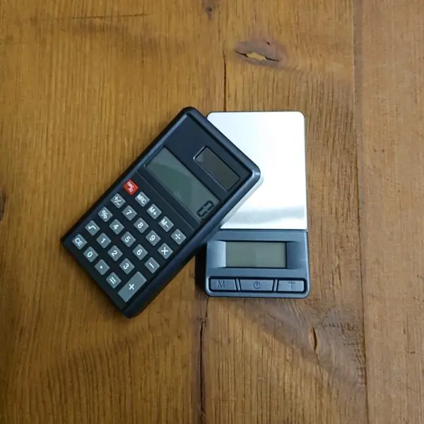 Taschenrechner & Waage, 0.01-300gr – Bild 2